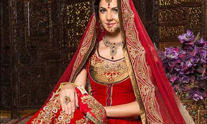 BRAELYN by Raveena Pinto